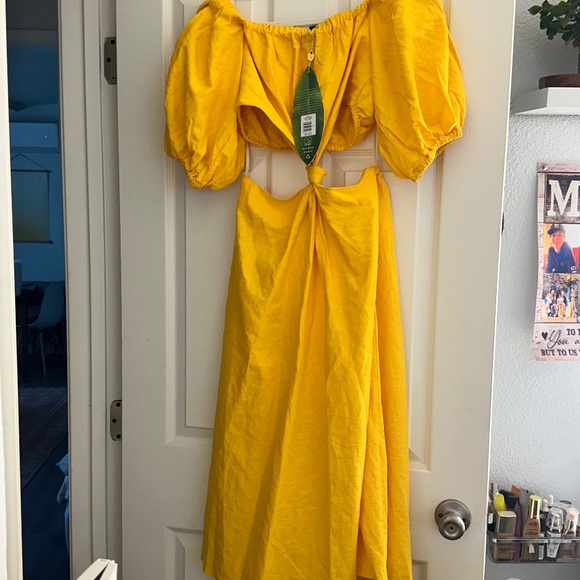 NWT Farm Rio MIDI YELLOW DRESS - Picture 1 of 3